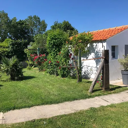 Accessible Pmr Avec Jardin Clos, Terrasses Et Proche Velo Rail A - Fr-1-426-465 度假居