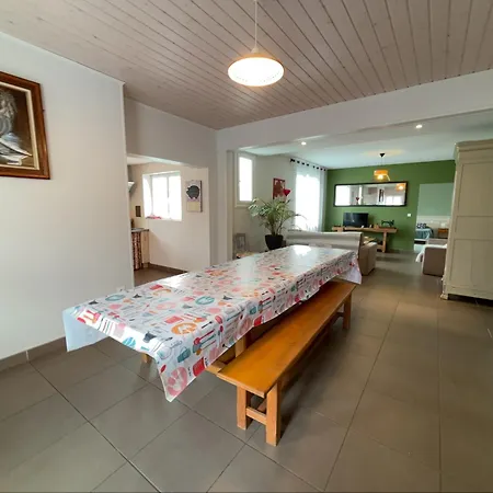 Accessible Pmr Avec Jardin Clos, Terrasses Et Proche Velo Rail A - Fr-1-426-465