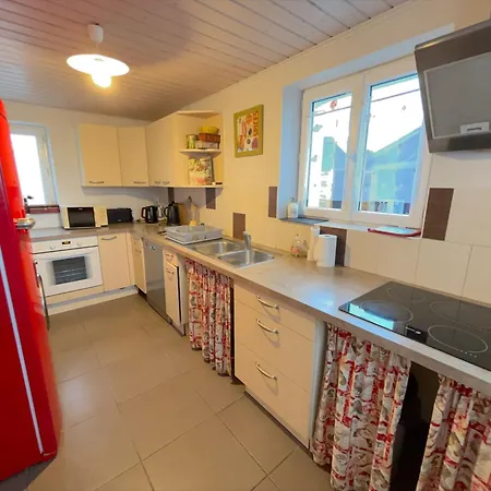 Casa rural Accessible Pmr Avec Jardin Clos, Terrasses Et Proche Vélo Rail à - Fr-1-426-465