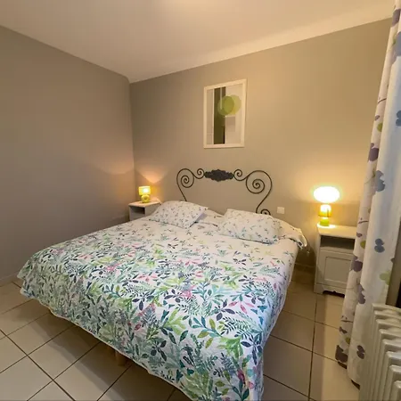 Casa rural Accessible Pmr Avec Jardin Clos, Terrasses Et Proche Vélo Rail à - Fr-1-426-465 *