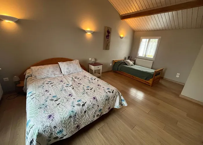 Commequiers, 5 Pièces, 11 Personnes - Fr-1-426-465