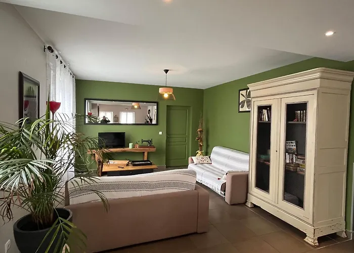 Commequiers, 5 Pièces, 11 Personnes - Fr-1-426-465 * Commequiers